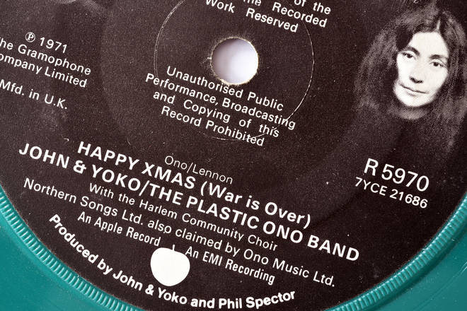 John & Yoko - Happy Xmas (War is Over)