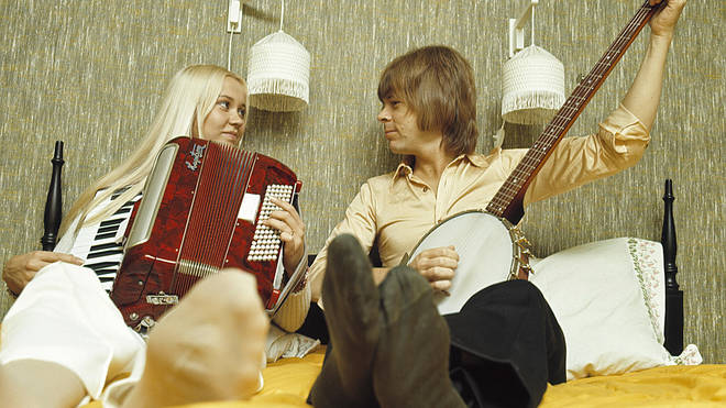 Agnetha Fältskog and Björn Ulvaeus at home in 1970