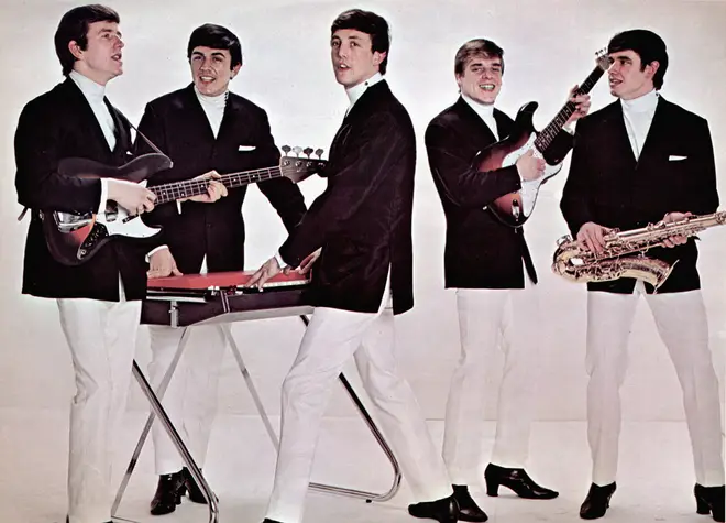 Photo of Mike SMITH and Lenny DAVIDSON and Denis PAYTON and DAVE CLARK FIVE and Dave CLARK and Rick HUXLEY