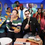 Ringo Starr plays ‘Yellow Submarine’ on classroom instruments with Jimmy Fallon and The Roots